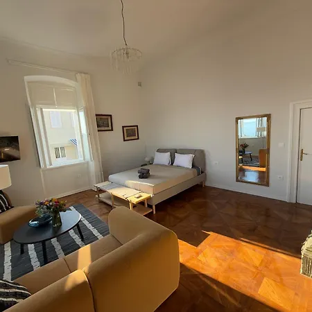 Onyx 2 & 4 아파트